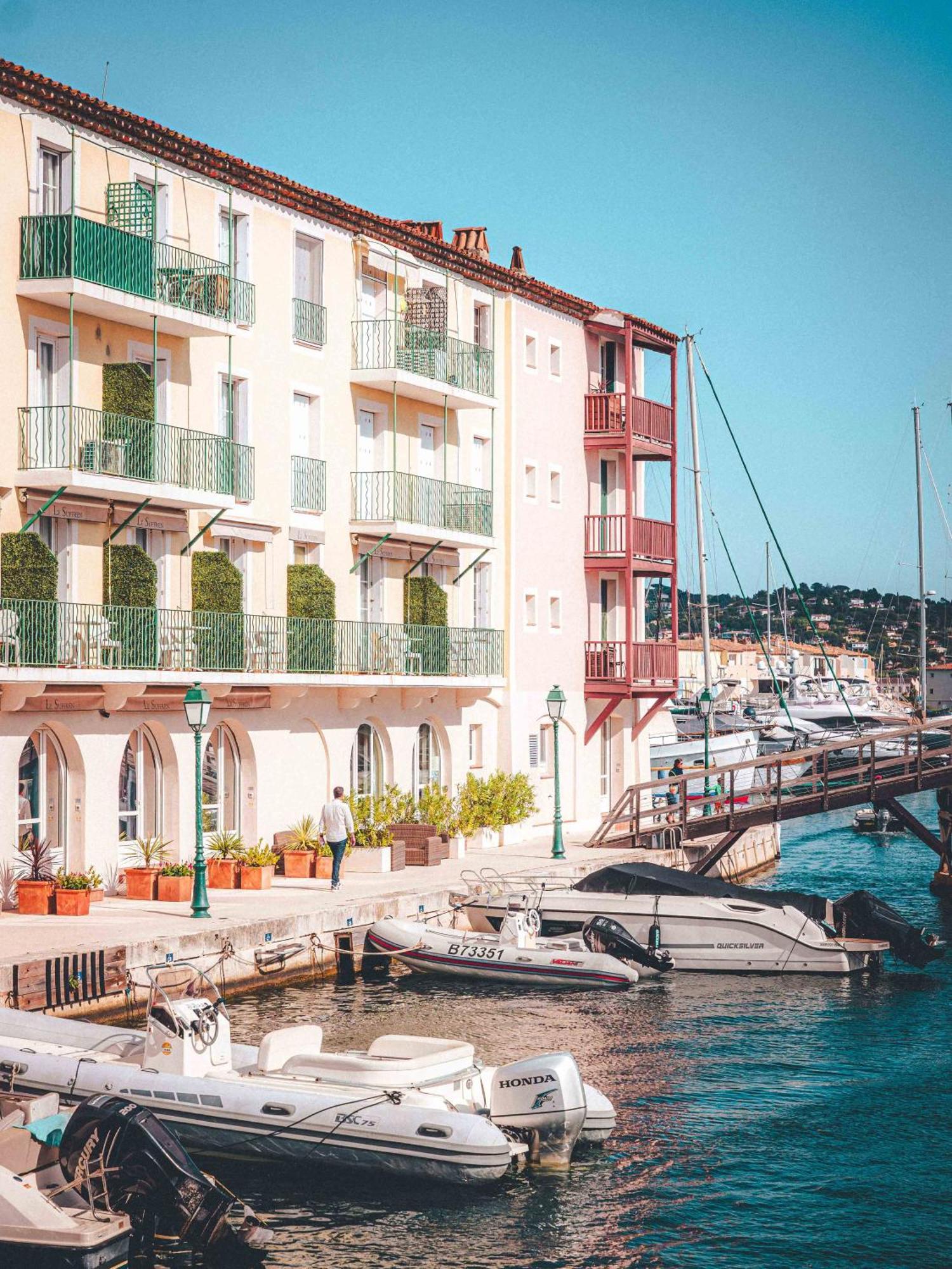 Le Suffren Hotel Grimaud Exterior photo