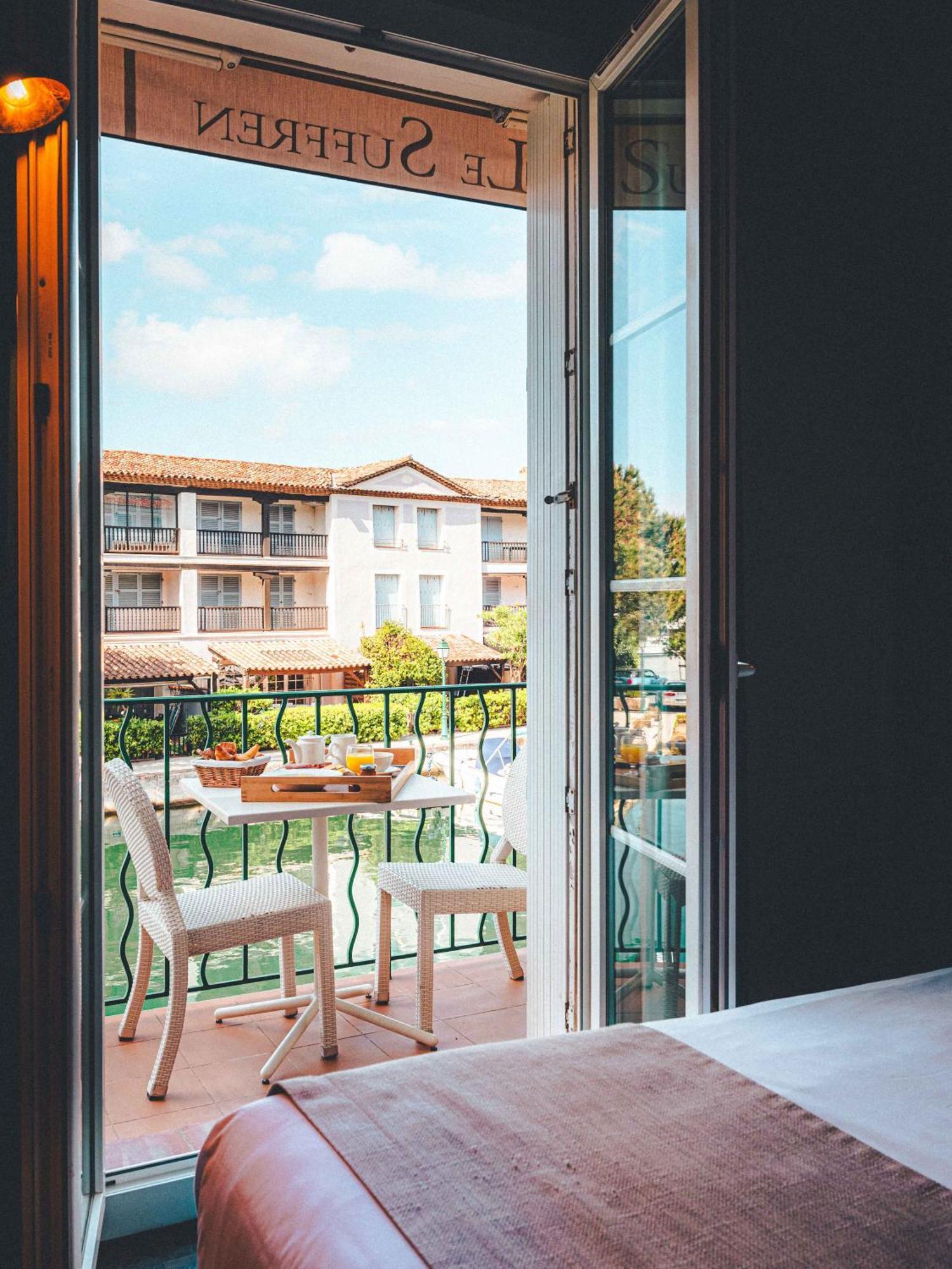 Le Suffren Hotel Grimaud Exterior photo