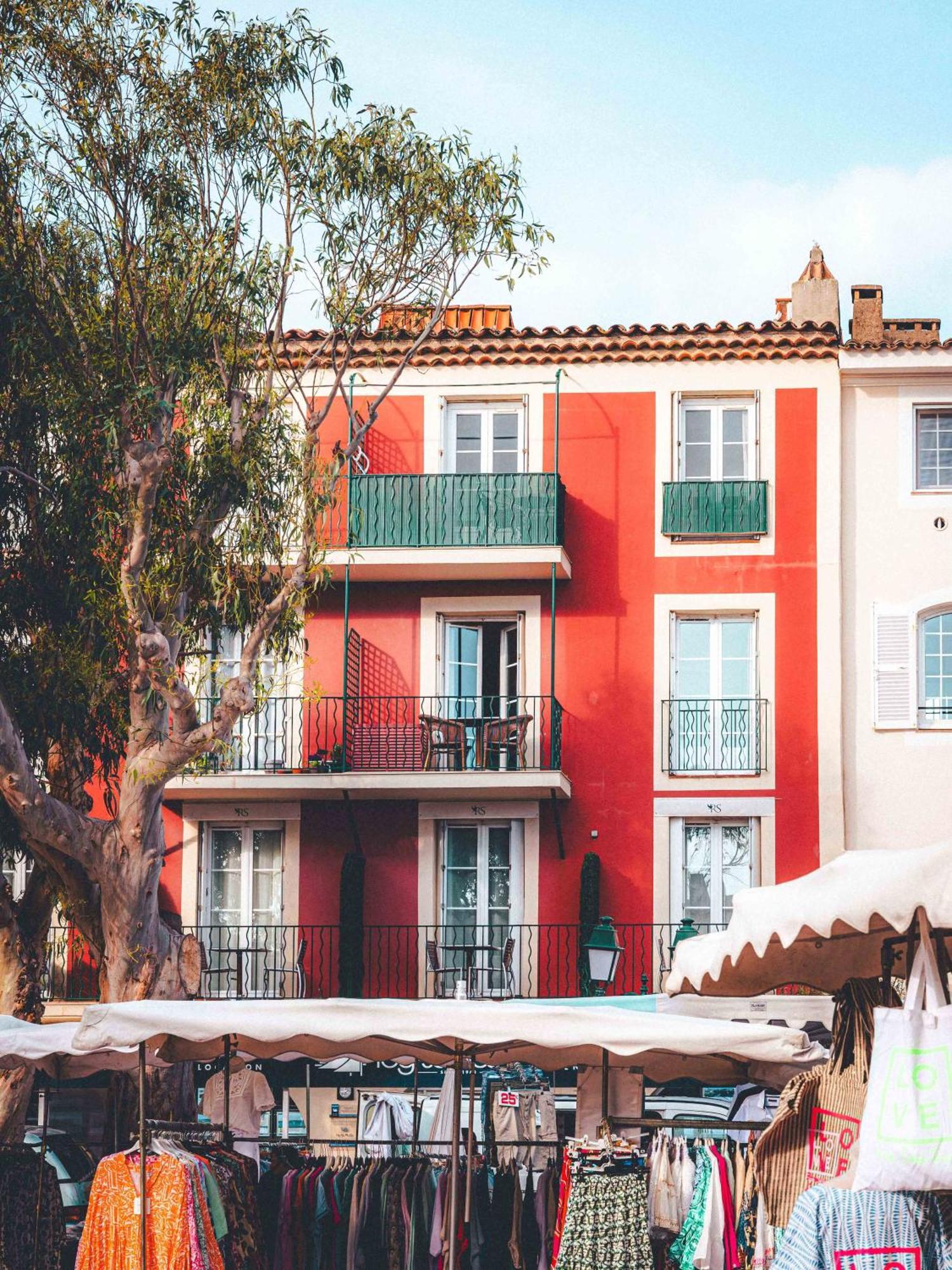 Le Suffren Hotel Grimaud Exterior photo