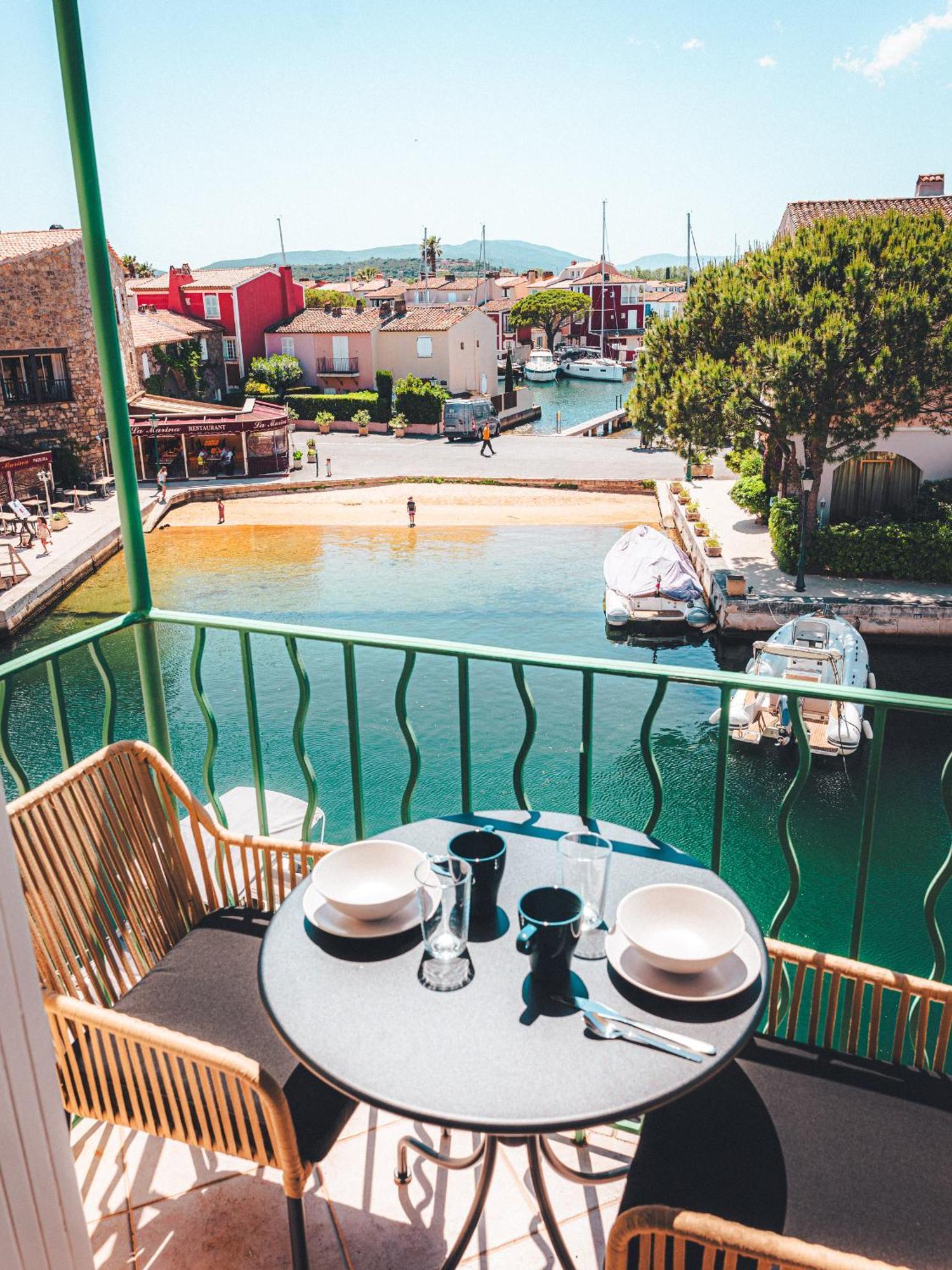Le Suffren Hotel Grimaud Exterior photo